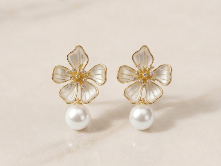 Petals & Pearls: The Perfect Jewelry for Your Spring Wardrobe: